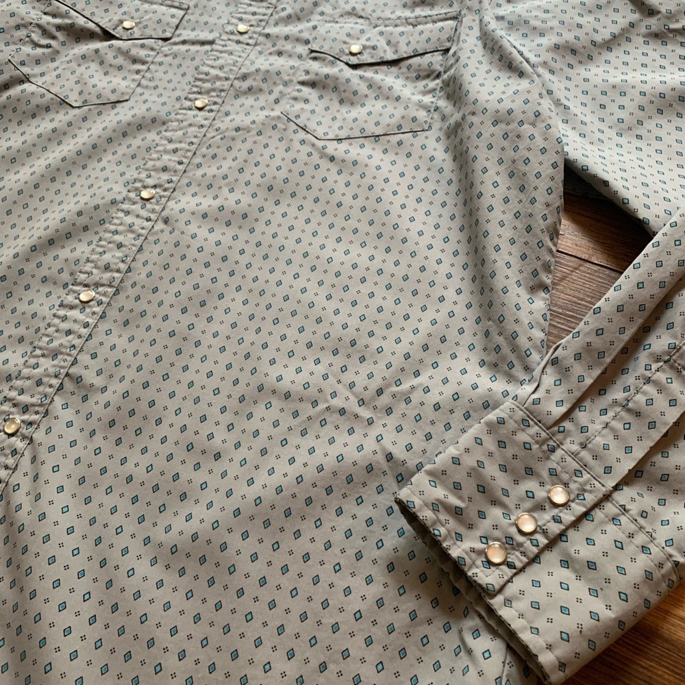 Men's Wrangler Wrancher Pearl Snap Size L Grey With Blue Diamonds - Picture 3 of 15
